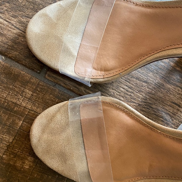 Steve Madden clear heels - Picture 3 of 7